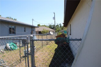 1413 SE 23rd Pl in Cape Coral, FL - Building Photo - Building Photo