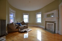 14 Burton St, Unit 1 in Boston, MA - Building Photo - Building Photo