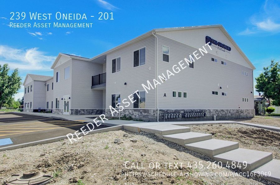 239 W Oneida St in Preston, ID - Building Photo