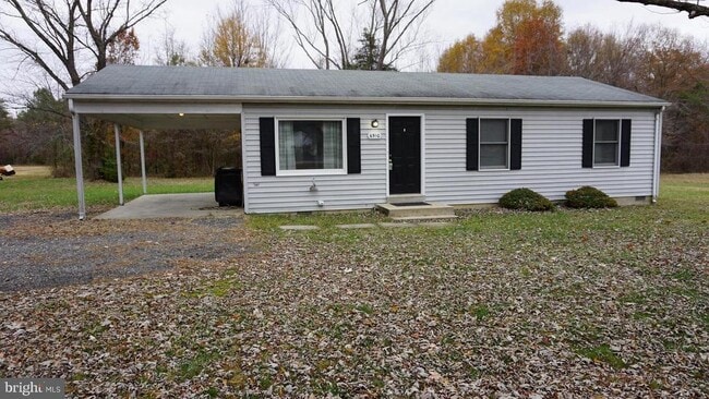 property at 6910 Hawthorne Rd