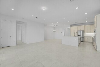 13013 Feathering Wy in Palm Beach Gardens, FL - Building Photo - Building Photo