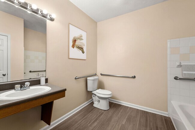 Creekside Vista in Decatur, GA - Building Photo - Building Photo