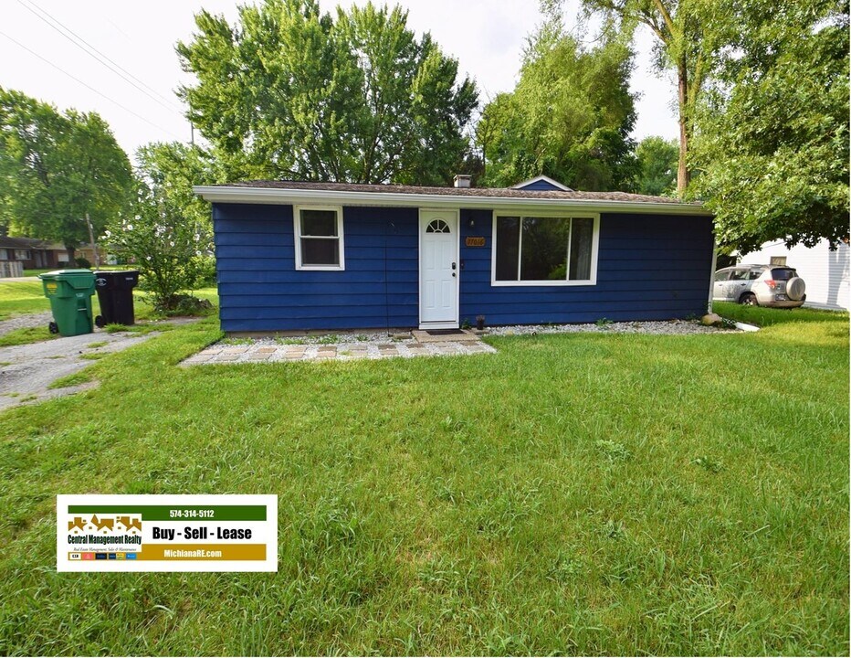 17016 Ruthie Ave in South Bend, IN - Building Photo