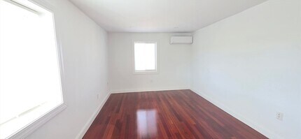 26 W Wyoming Ave in Melrose, MA - Building Photo - Building Photo