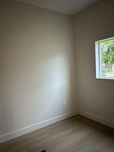 16934 Calahan St in Los Angeles, CA - Building Photo - Building Photo