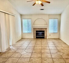 673 Tusky Ave in Los Banos, CA - Building Photo