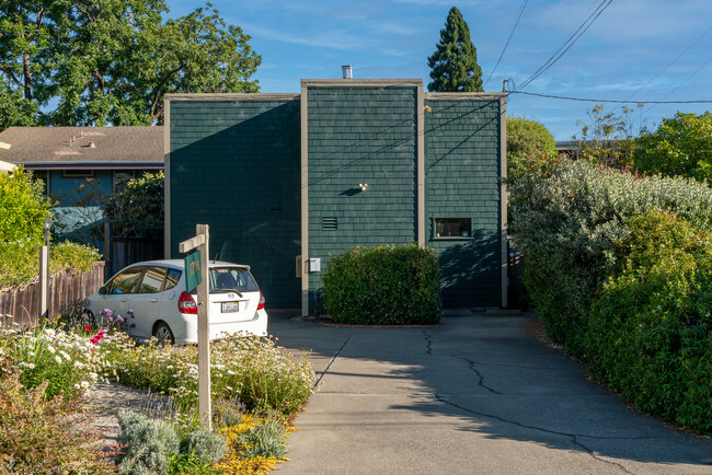 1706 Francisco St in Berkeley, CA - Building Photo - Building Photo