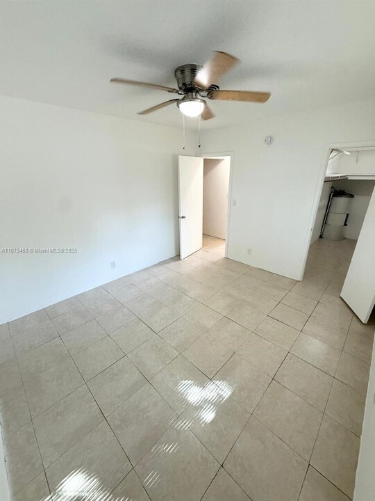 315 NW 32nd St in Oakland Park, FL - Building Photo