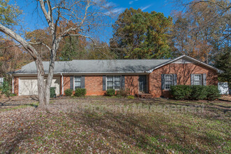 49 Cobblestone Rd in Greenville, SC - Building Photo - Building Photo