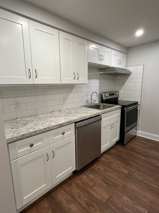 74 Angle St in Buffalo, NY - Building Photo