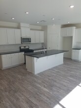 5 Alvar Lp in Antioch, CA - Building Photo - Building Photo
