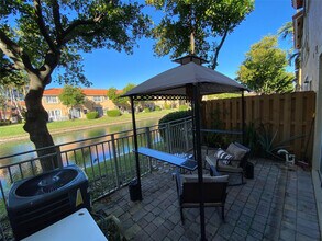 4961 Windward Way in Fort Lauderdale, FL - Building Photo - Building Photo