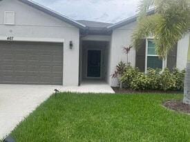 467 SW Jeanne Ave in Port St. Lucie, FL - Building Photo