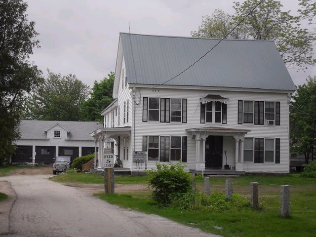 Pembroke Commons in Pembroke, NH - Foto de edificio - Building Photo