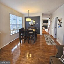 8502 Hallie Rose Pl in Alexandria, VA - Building Photo - Building Photo