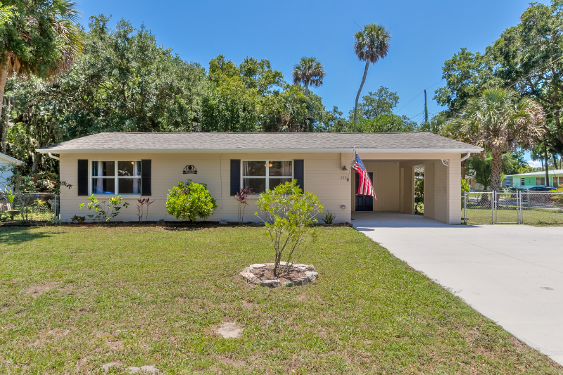 386 Hand Ave in Ormond Beach, FL - Building Photo