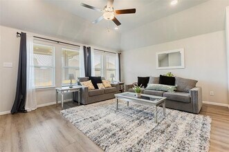 7537 Prairie holly Ln in Venus, TX - Building Photo - Building Photo