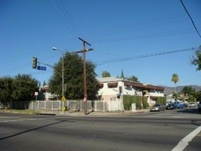 6606 Vineland Ave in North Hollywood, CA - Building Photo - Building Photo