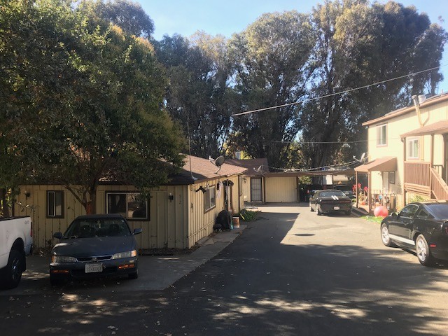 The Pinole Homes in Pinole, CA - Building Photo