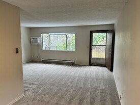 15603 42nd Ave S, Unit C in Tukwila, WA - Building Photo