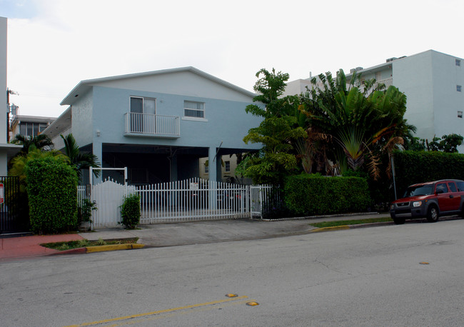 1409 Euclid Ave in Miami Beach, FL - Building Photo - Building Photo