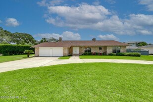 221 Pablo Rd in Ponte Vedra Beach, FL - Building Photo