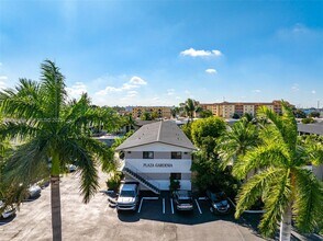 1330 W 29th St in Hialeah, FL - Building Photo - Building Photo