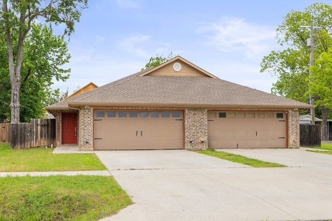 property at 521-525-525 Gilcrease St