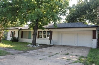 1014 S Lake St in Cooper, TX - Building Photo - Building Photo
