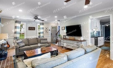 9606 Tracy Ct in Richmond, VA - Building Photo - Building Photo