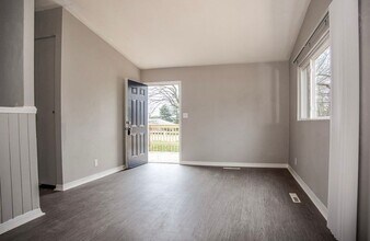 7400 E 87th St in Kansas City, MO - Building Photo - Building Photo