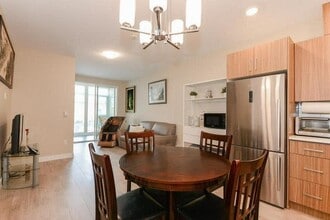 2889 1st Av E in Vancouver, BC - Building Photo - Building Photo