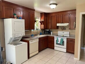 3004 Douglasdale Rd, Unit 1 in Richmond, VA - Building Photo - Building Photo