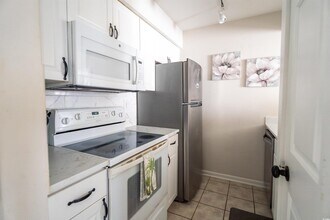 4715 Cobblestone Dr in Myrtle Beach, SC - Building Photo - Building Photo