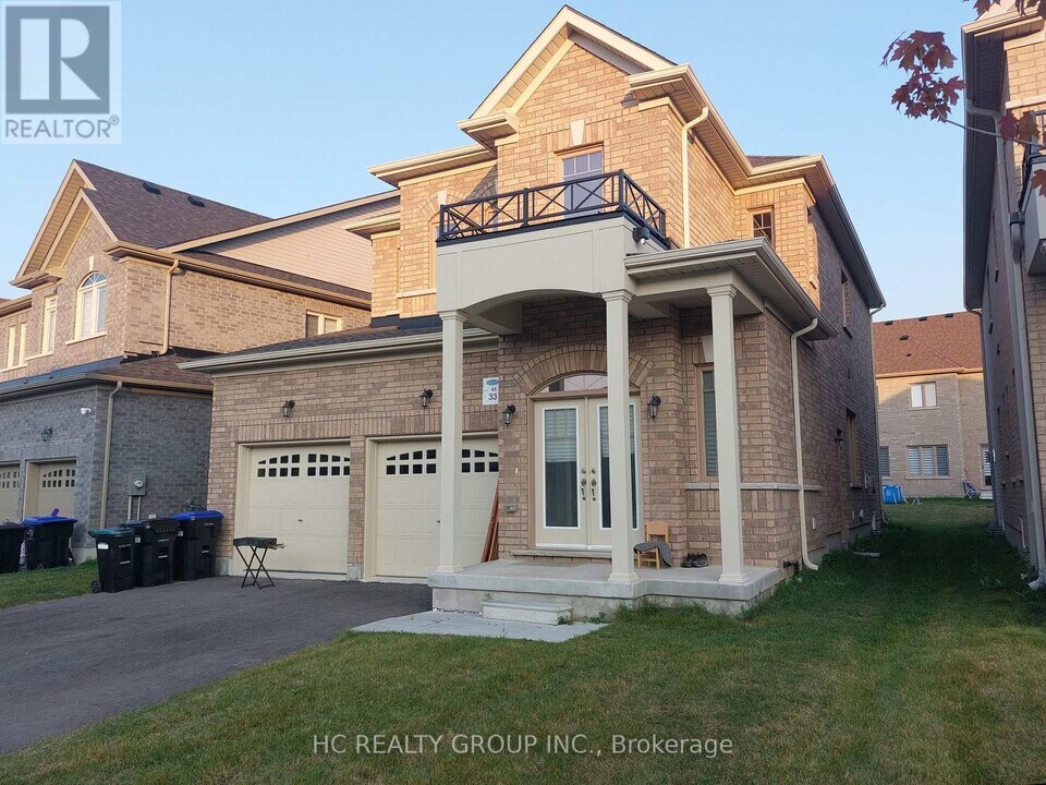 33 Mac Campbell BSMT Way in Bradford West Gwillimbury, ON - Building Photo