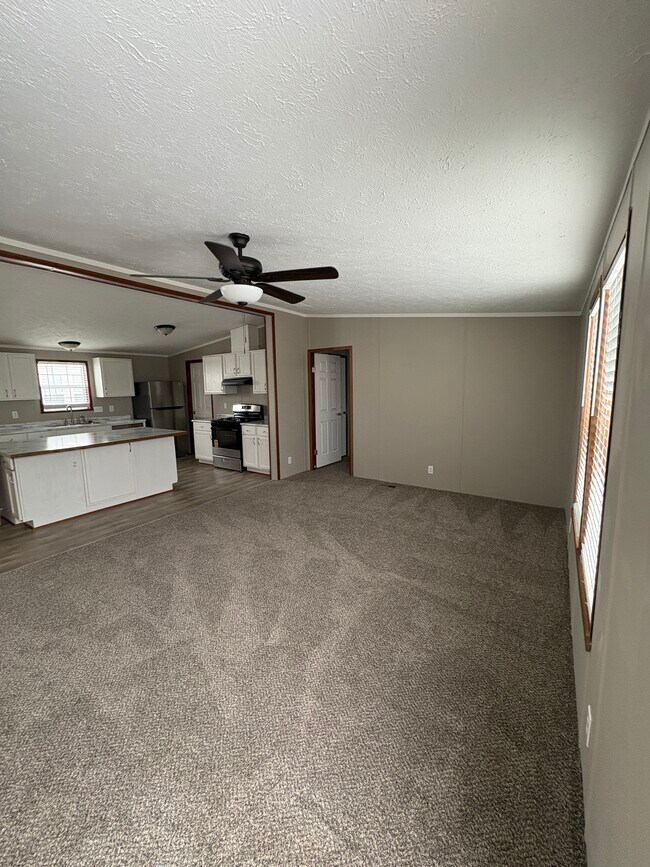 11222 Shady Brook Ct in South Lyon, MI - Building Photo - Building Photo