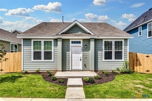 1628 Arbor Knot Dr in Kyle, TX - Building Photo