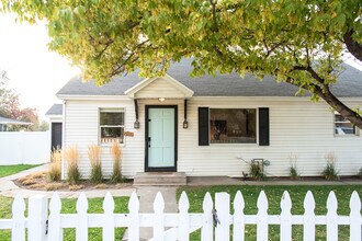 6812 Voyager Pl in Murray, UT - Building Photo - Building Photo