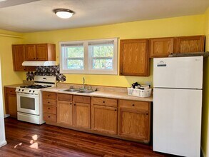 805 S Johnson St in Bluffton, IN - Building Photo - Building Photo