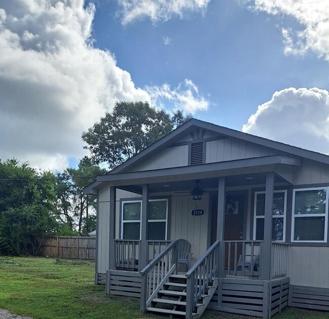 property at 2110 N Farm to Market 1486