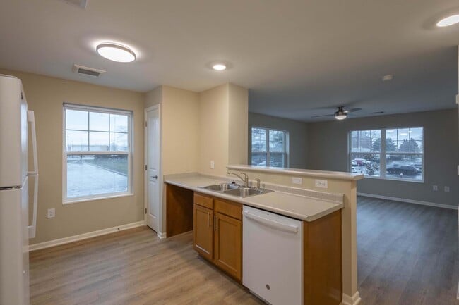 Juniper Crossing in Columbus, OH - Building Photo - Building Photo