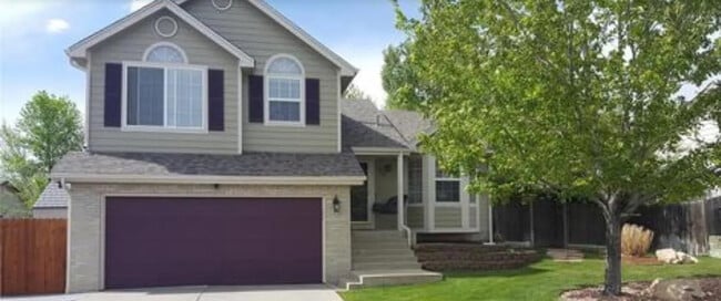 property at 3720 E 99th Ln