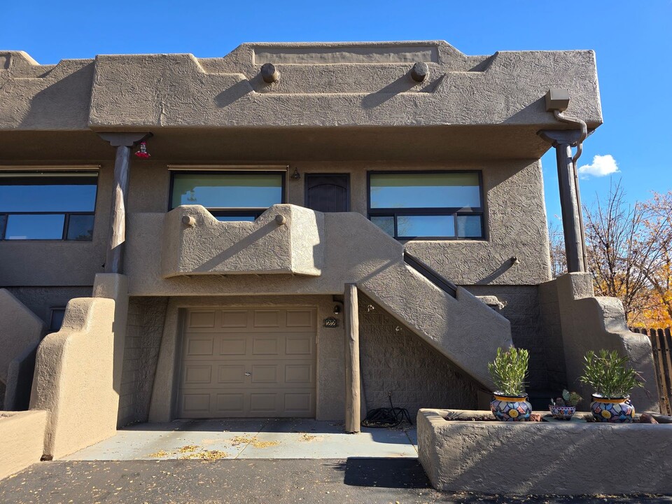 260 Coffee Pot Dr in Sedona, AZ - Building Photo