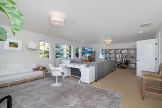 200 Cranbrook Rd in Hailey, ID - Building Photo - Building Photo