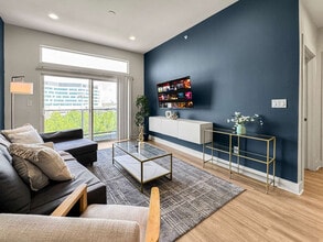 310 N Malcolm X Blvd in Dallas, TX - Building Photo - Building Photo