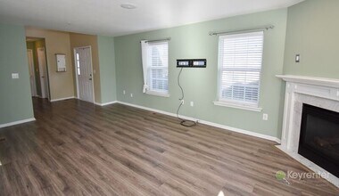 290 Hampshire Dr in Sellersville, PA - Building Photo - Building Photo