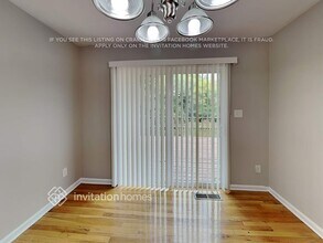 4156 Rockbridge Heights Dr in Stone Mountain, GA - Foto de edificio - Building Photo