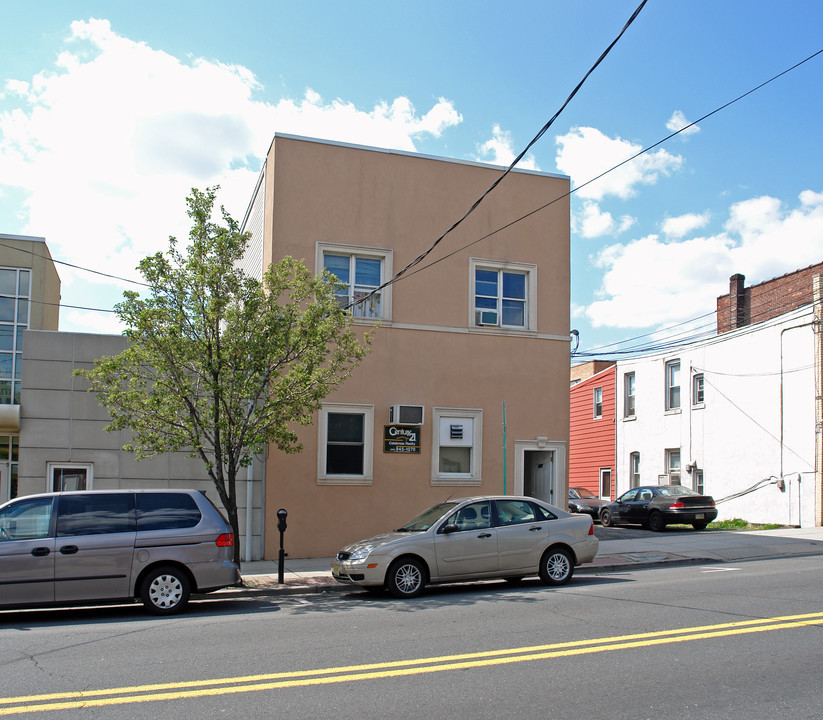 217 Anderson Ave in Fairview, NJ - Building Photo