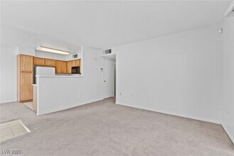 5710 E Tropicana Ave in Las Vegas, NV - Building Photo - Building Photo