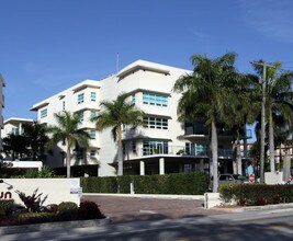 the Crescent in Sarasota, FL - Building Photo - Building Photo